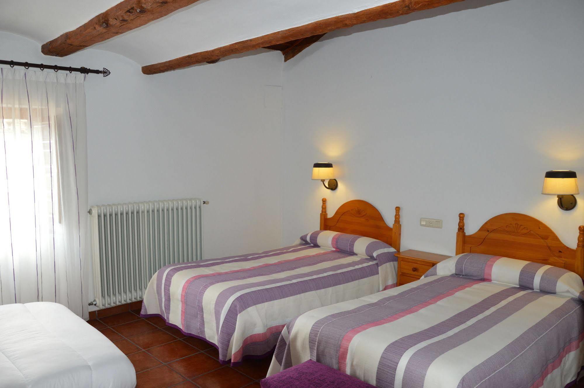 Hostal De Montana La Casa Grande Nogueruelas 外观 照片